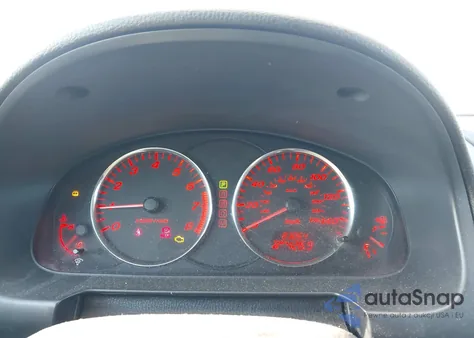 2004 Mazda Mazda6 S z USA, uszkodzony, nr VIN 1YVHP82D145N93030